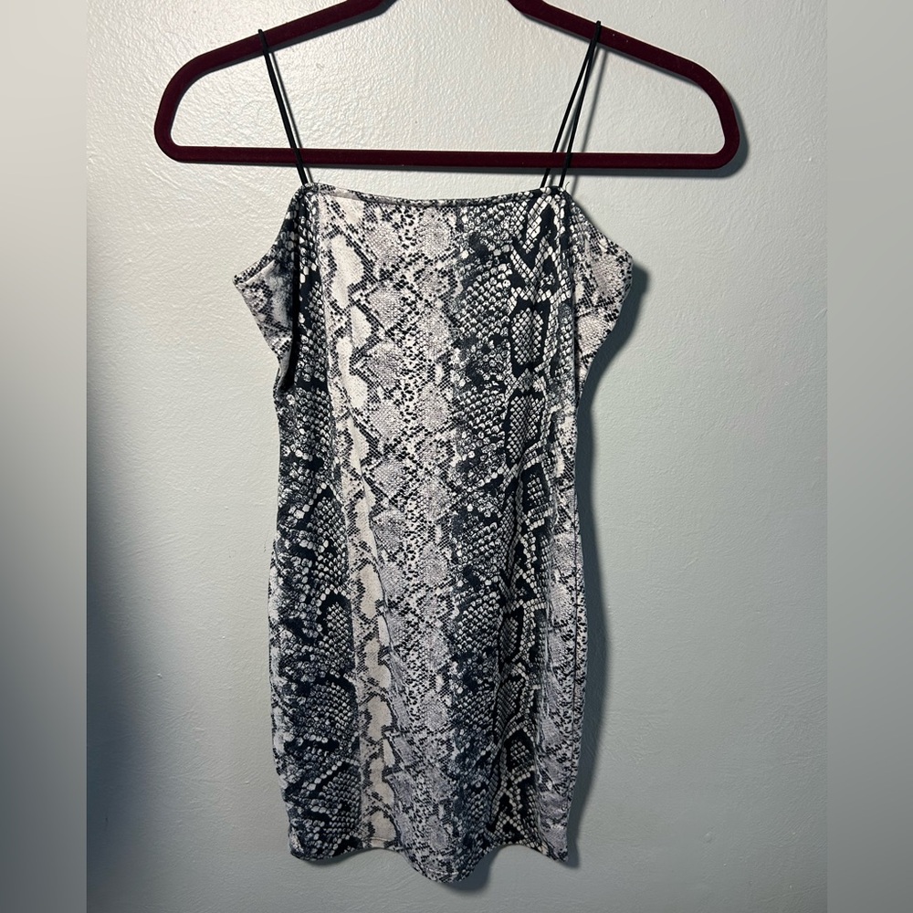 Fashion Nova Black & White Snake-Print Slip Dress